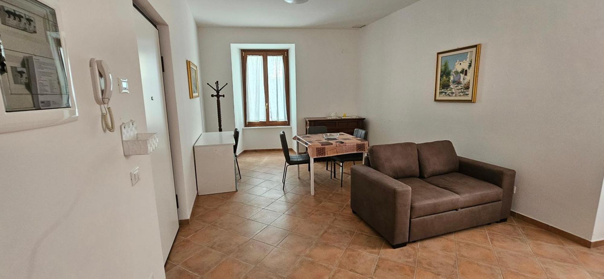 Sotto La Torre Apartman LʼAquila Kültér fotó
