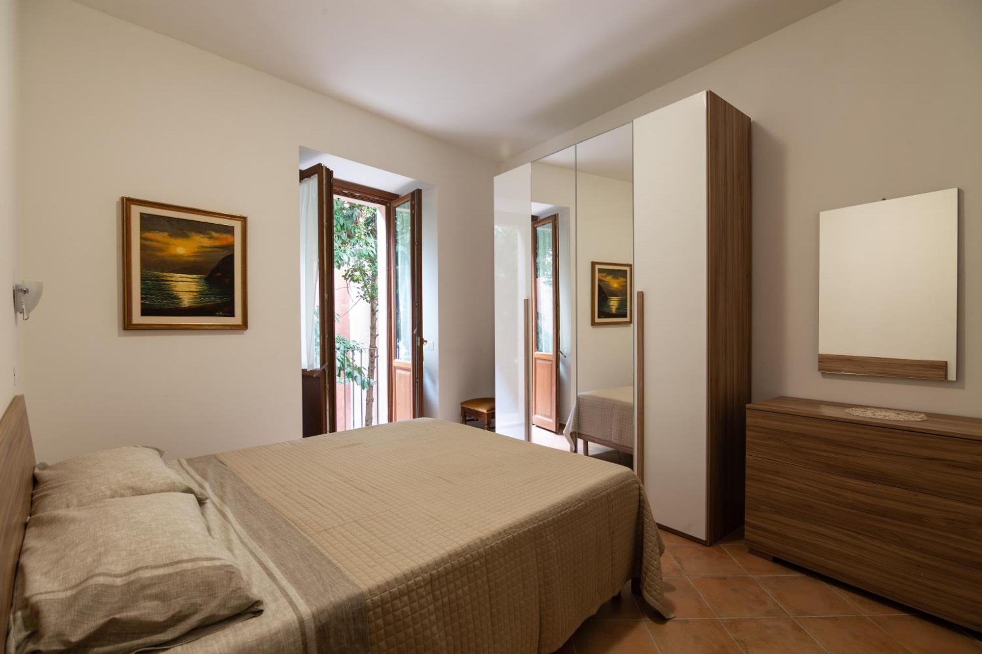 Sotto La Torre Apartman LʼAquila Kültér fotó