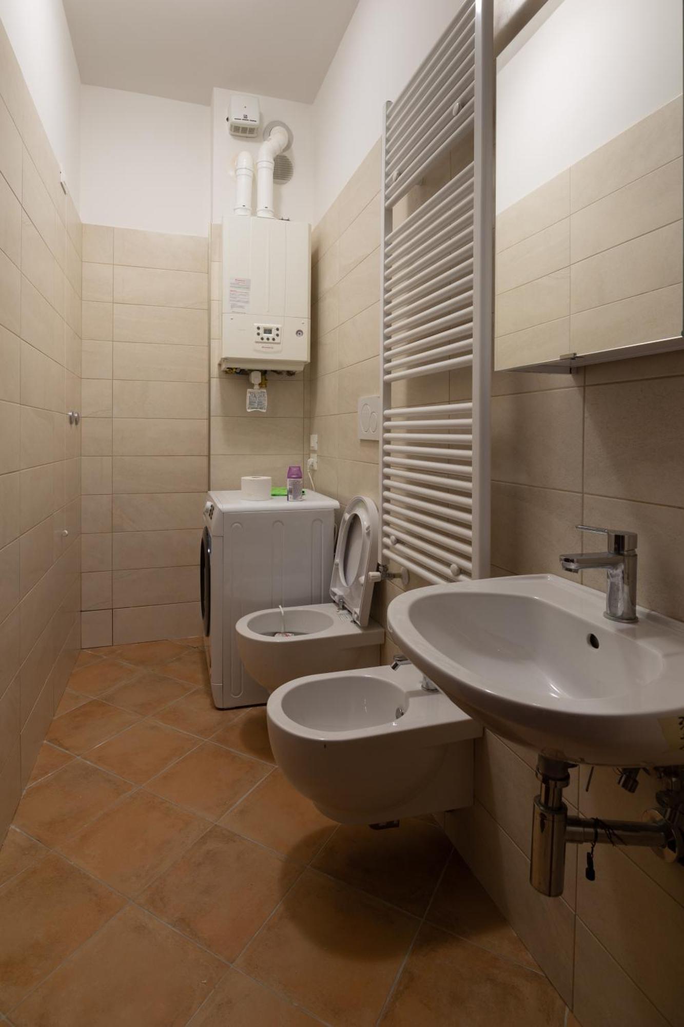Sotto La Torre Apartman LʼAquila Kültér fotó