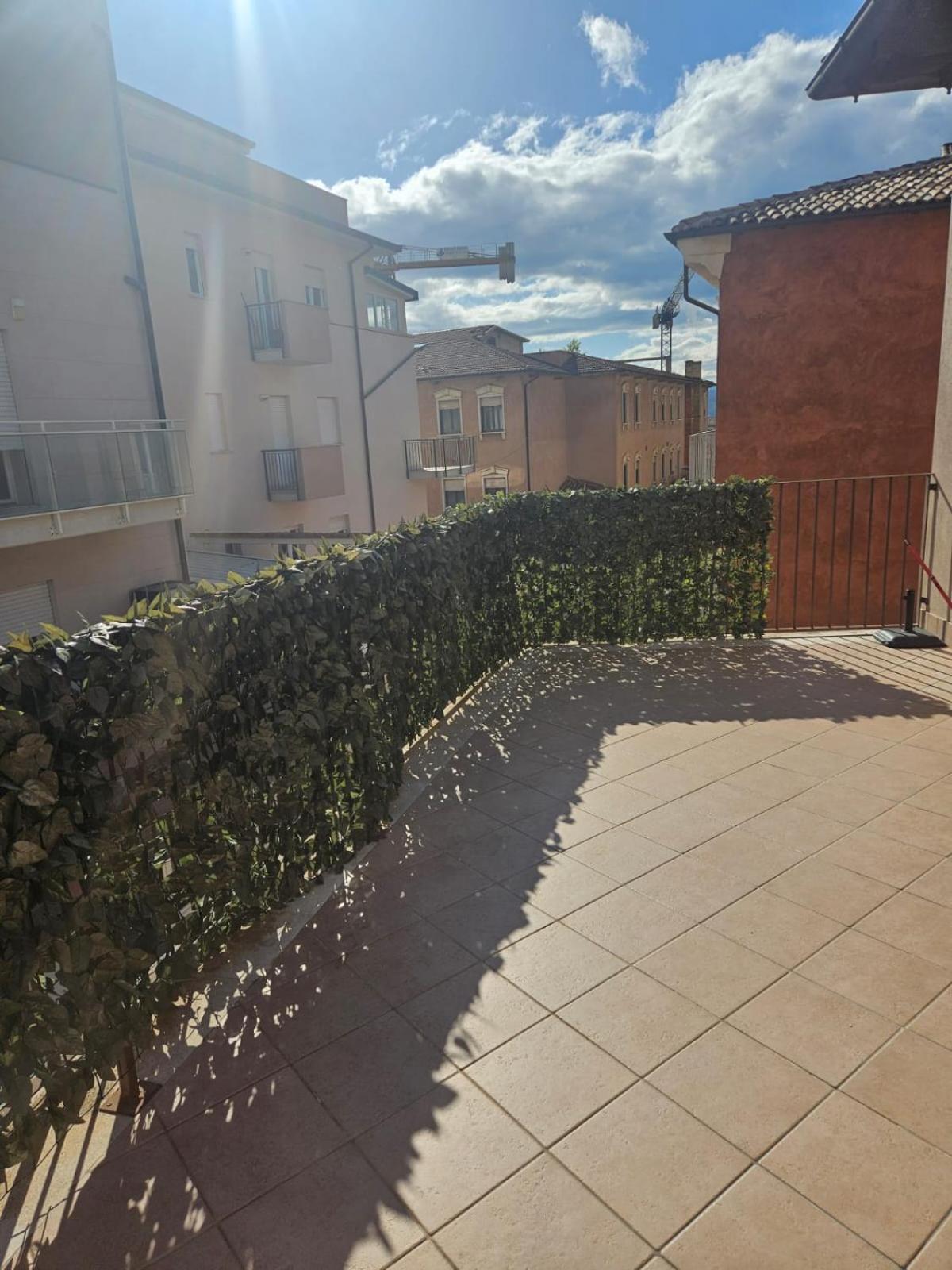 Sotto La Torre Apartman LʼAquila Kültér fotó